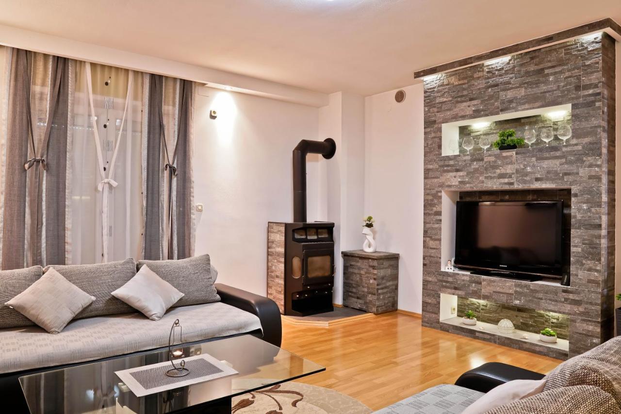 Suncica Apartment Pula